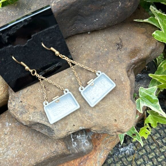 Vintage Retro 90’s Hip Hop Legends Dangle Purse Earrings, Music - Picture 6 of 6